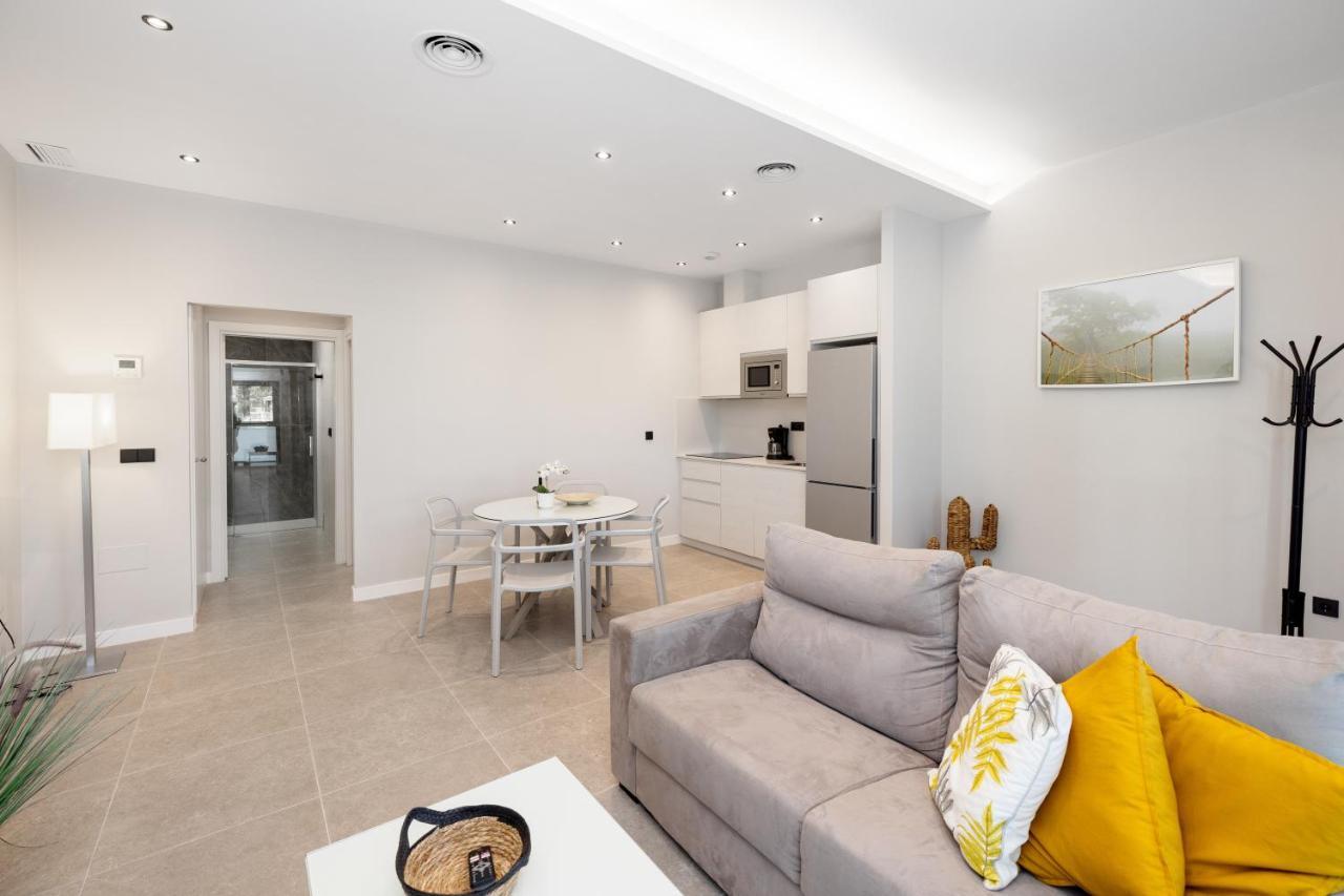 Apartamentos Turisticos Playa Marinsa Torre Del Mar Zewnętrze zdjęcie